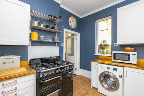 12 Russell Road, Buckhurst Hill, IG9 5QJ