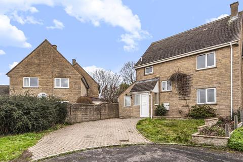 65 Blakes Avenue, Witney, OX28 3SU