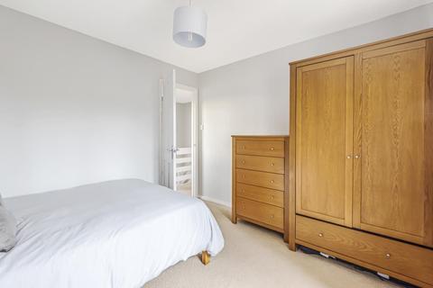 65 Blakes Avenue, Witney, OX28 3SU
