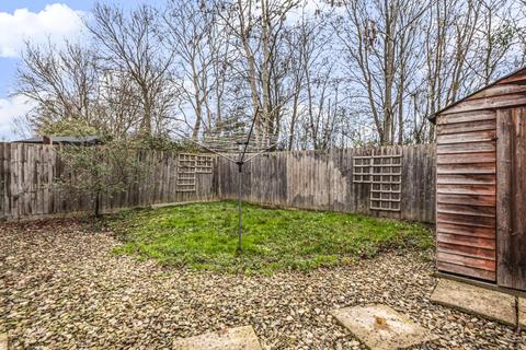 65 Blakes Avenue, Witney, OX28 3SU