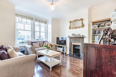 11 Delia Street, London, SW18 2BT