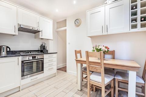 11 Delia Street, London, SW18 2BT