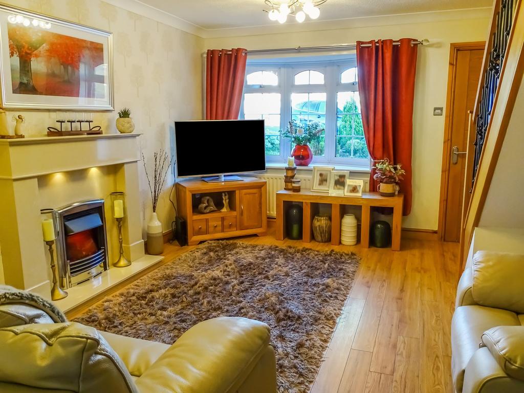 Oakfield Drive, Killingworth... 2 bed semidetached house £200,000