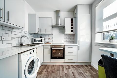 2 bedroom flat to rent, Gallowgate, Glasgow G40