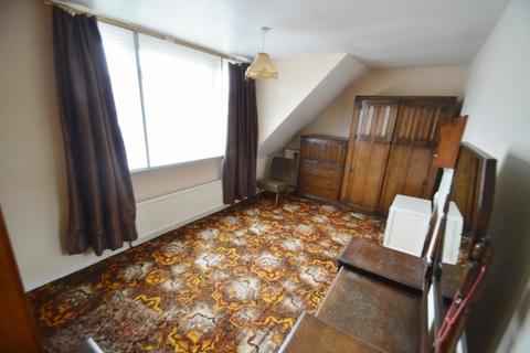 16 Hinksey Close, Slough, SL3 8EB