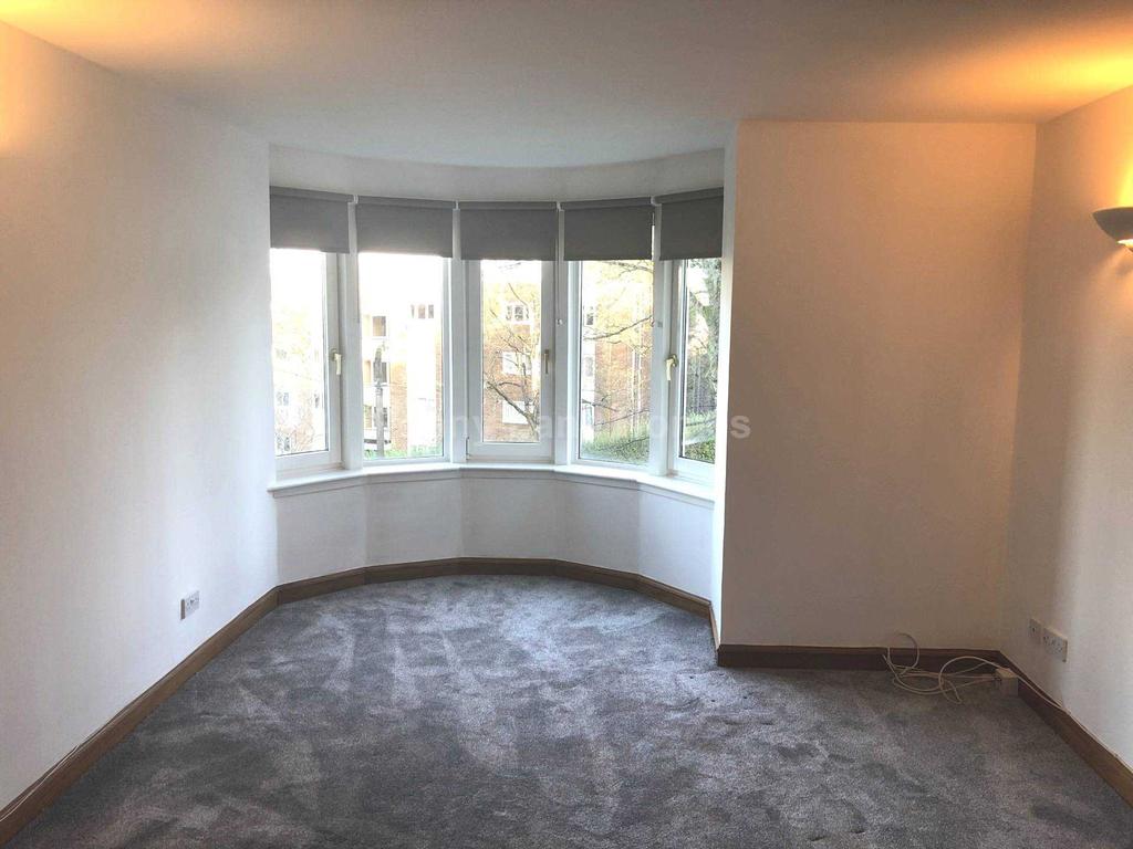 Woodrow Road, Glasgow 2 bed flat £950 pcm (£219 pw)