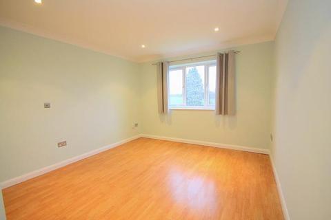 Flat 5, Kingswood Court, 46 Gordon Road, Ashford, TW15 3EU
