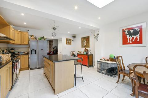 79 Riverview Grove, London, W4 3QP
