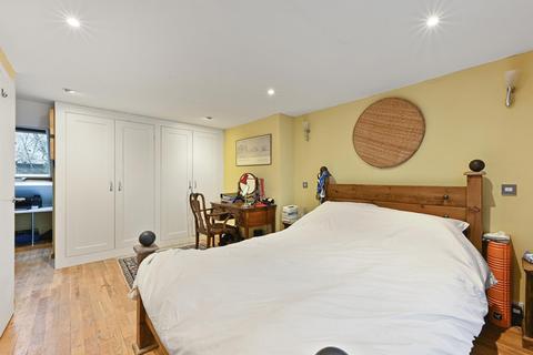 79 Riverview Grove, London, W4 3QP