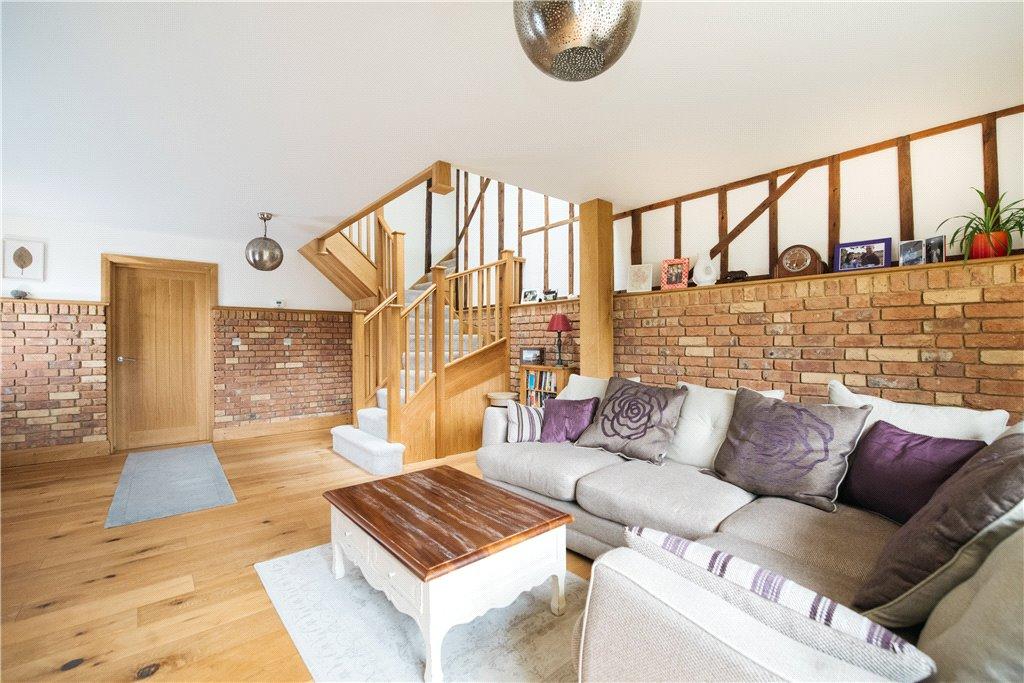 Sitting/Dining Room