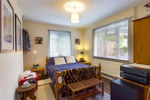 23 Crown Lane, Theale, Reading, RG7 5BG