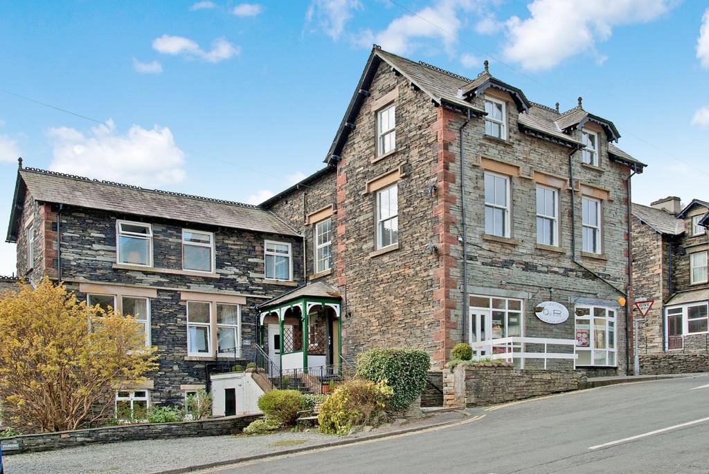 Flat 1 Fernlea, Lake Road, Coniston... 3 bed apartment £210,000