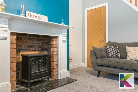 40 Chew Valley Road, Greenfield, Oldham, OL3 7DA