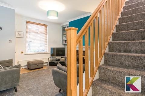 40 Chew Valley Road, Greenfield, Oldham, OL3 7DA