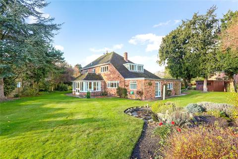 Yewtrees Aldersey Park, Handley, Chester, CH3 9ED