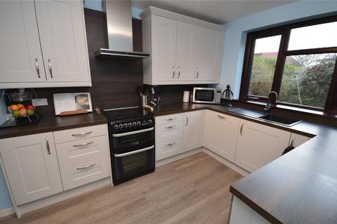 2 Lanshaw Crescent, Leeds, LS10 3NN