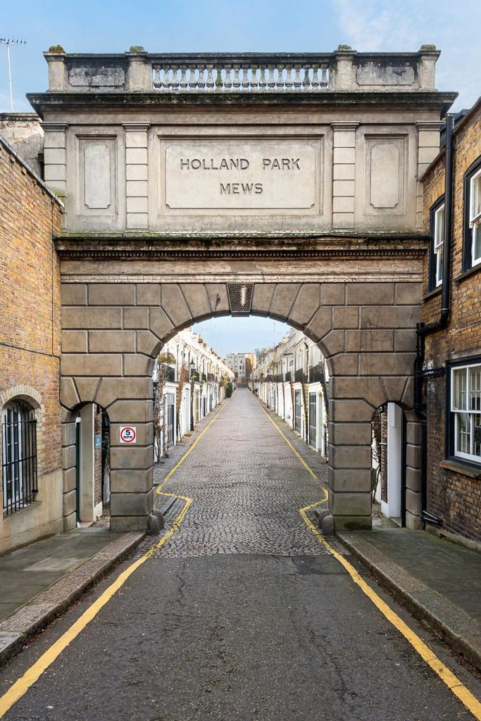 Holland Park Mews