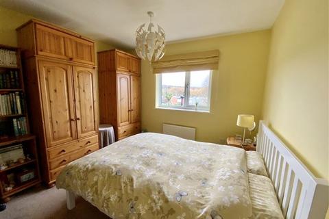 16 Badger Place, Sheffield, S13 7TL
