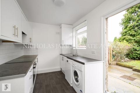 5 bedroom end of terrace house to rent, Addison Avenue, Southgate, London N14