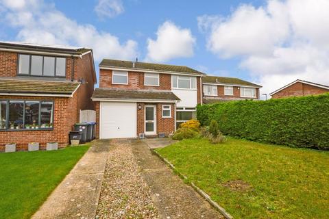 4 bedroom detached house to rent, Old Meadows Walk, Salisbury