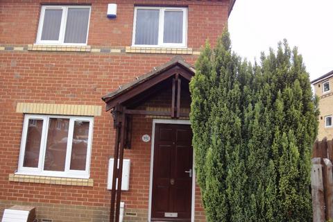 4 bedroom terraced house to rent, 115 Headford Gardens