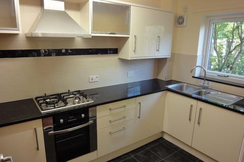 4 bedroom terraced house to rent, 115 Headford Gardens