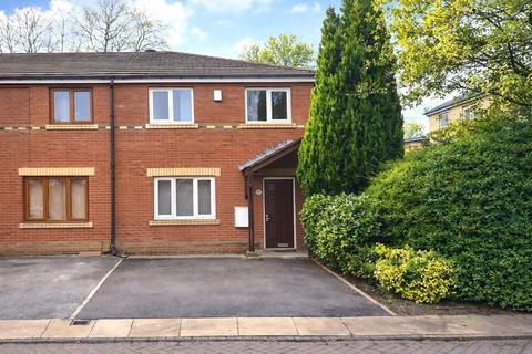 4 bedroom terraced house to rent, 115 Headford Gardens