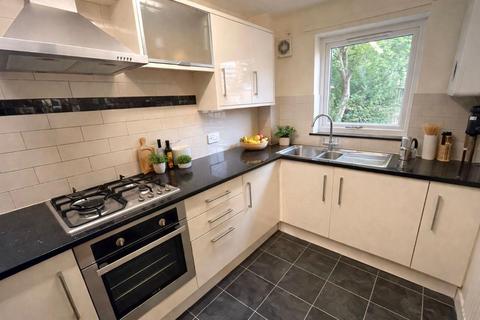 4 bedroom terraced house to rent, 115 Headford Gardens