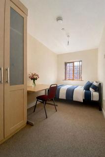 4 bedroom apartment to rent, Lion Works - City Campus