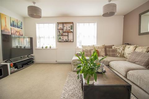 32 Anglia Way, Great Denham, Bedford, MK40 4SD