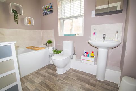 32 Anglia Way, Great Denham, Bedford, MK40 4SD