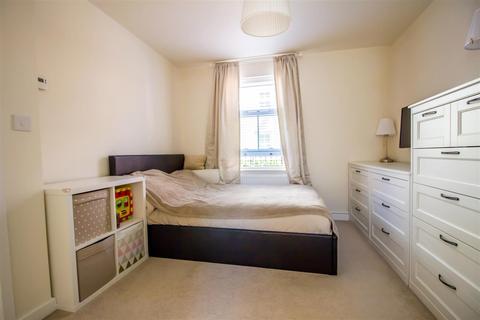 52b Anglia Way, Great Denham, Bedford, MK40 4SD