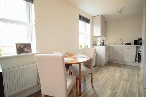 52e Anglia Way, Great Denham, Bedford, MK40 4SD