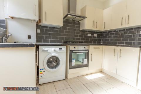 4 bedroom terraced house to rent, Liverpool L15