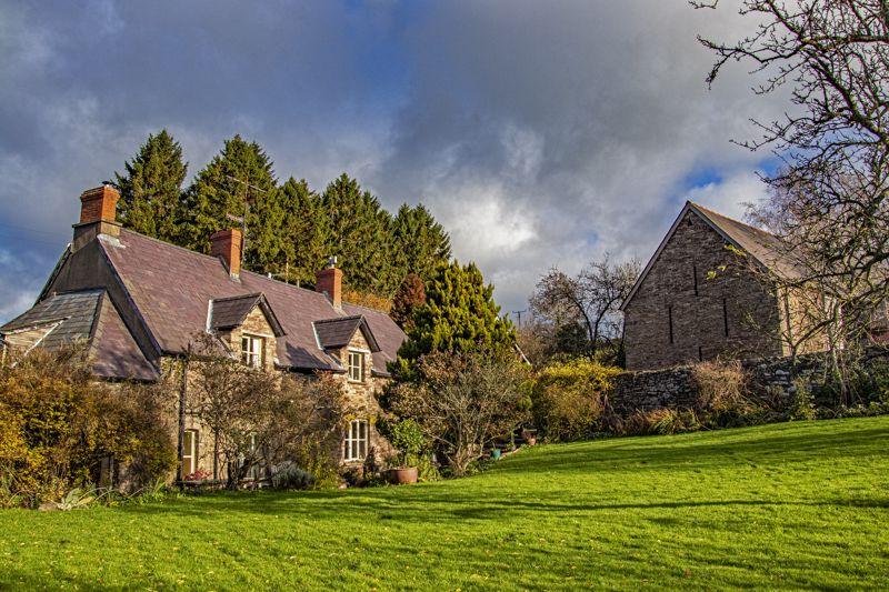 Cross Ash, Abergavenny 5 bed character property £1,200,000