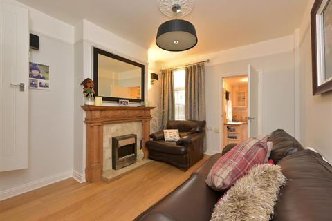 125 Coles Lane, Sutton Coldfield, B72 1NL