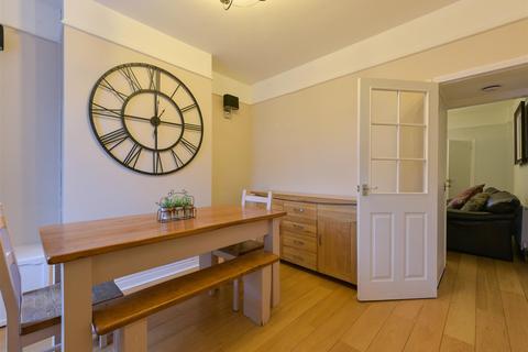 125 Coles Lane, Sutton Coldfield, B72 1NL