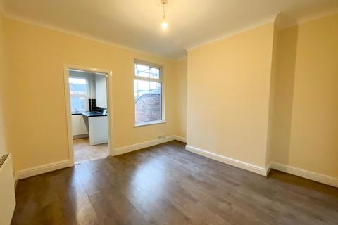 2 bedroom terraced house to rent, 37 Cranbrook Road, DN1