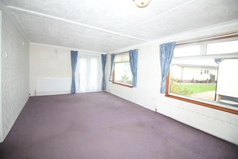 2 bedroom property for sale - Longcroft Drive, Waltham Cross