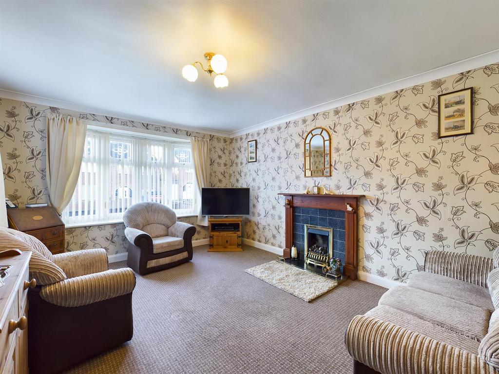The Mount, Driffield 2 bed detached bungalow £150,000