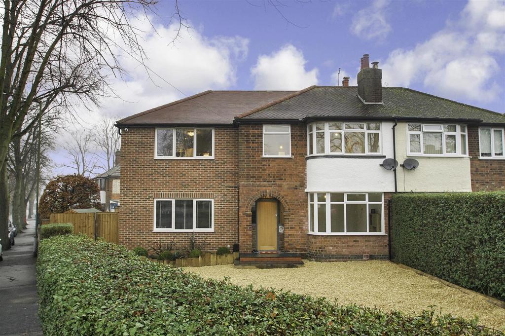Montague Road, Warwick 4 bed semidetached house £475,000