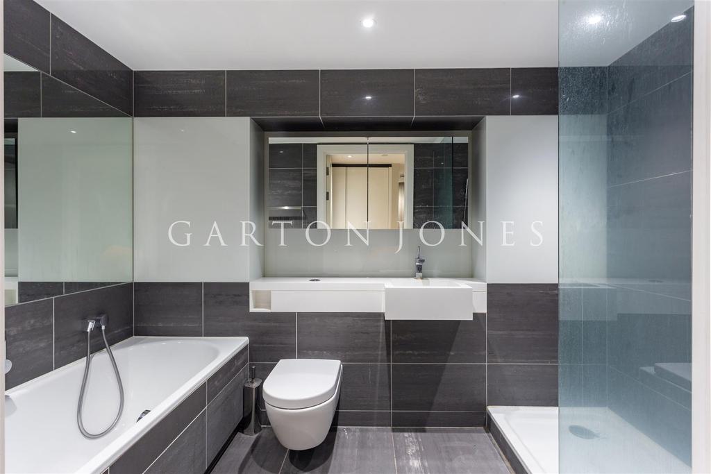 Bathroom.JPG
