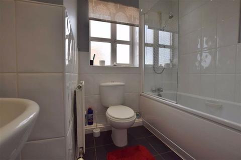 15 Ashbed Close, Abbeymead, Gloucester, GL4 5TT