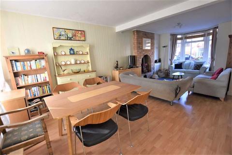 28 Bolston Road, Worcester, WR5 2JE