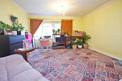 122b Bredhurst Road, Gillingham, ME8 0QU