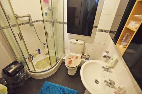 122b Bredhurst Road, Gillingham, ME8 0QU