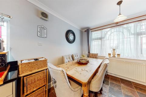 111 Abbotts Drive, Wembley, HA0 3SH