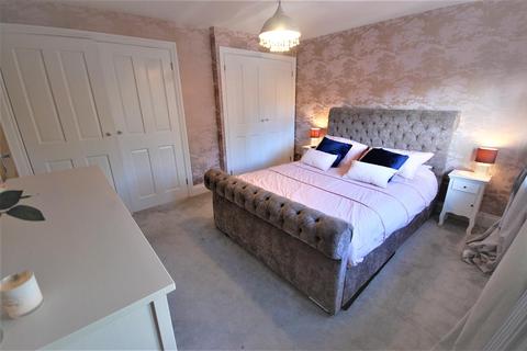 76 Five Acres, London Colney, St Albans, AL2 1HX