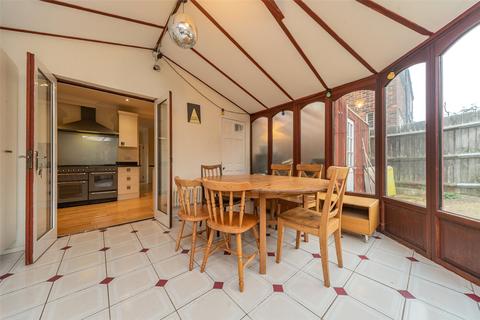 125 Corelli Road, London, SE3 8EN