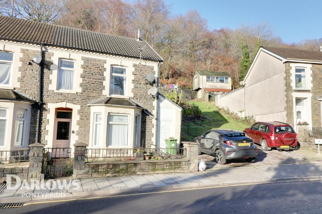 Berw Road, Pontypridd 3 bed end of terrace house £80,000